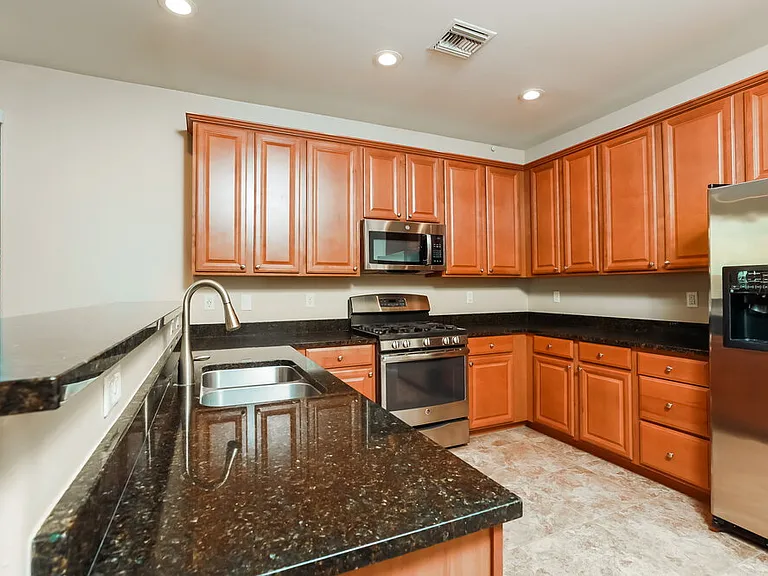7422 S Salt Water Dr — Photo 6