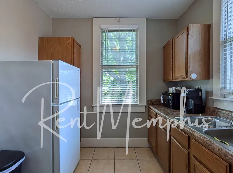 1911 Linden Ave #1R — Photo 4