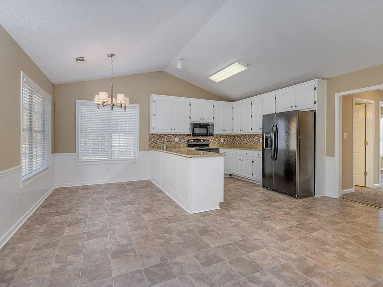 35 Oak Ridge Ct — Photo 7