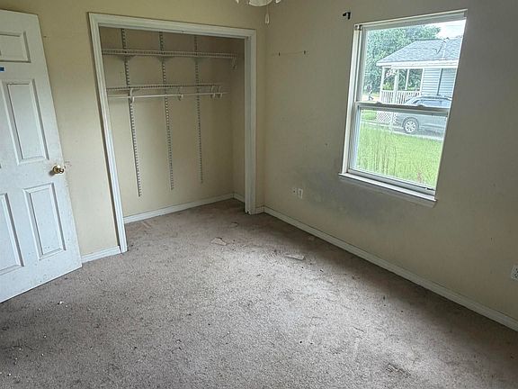 2nd image of 18119 Davie Dr