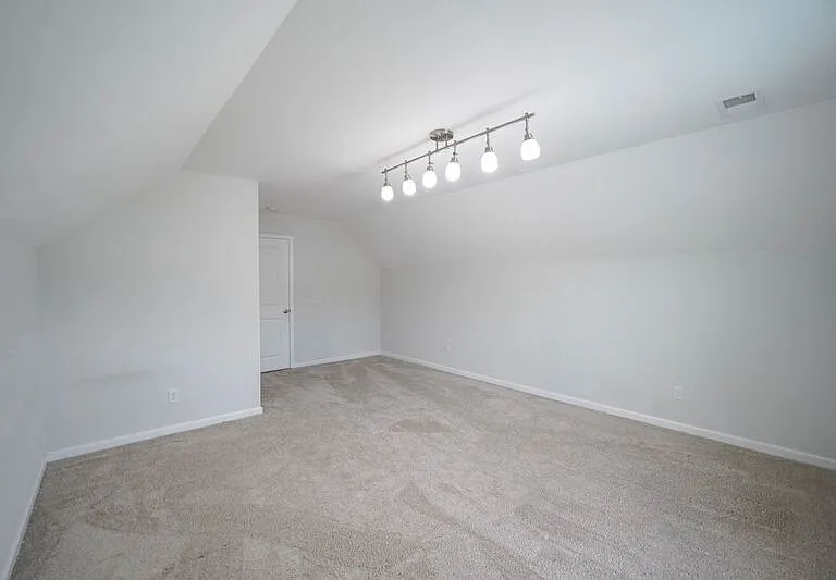 24 Crown Ct — Photo 20