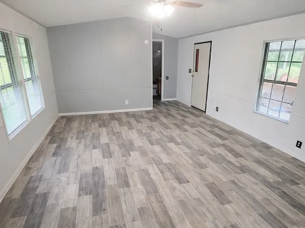 18640 SE 22nd Ln, Silver Springs, FL 34488