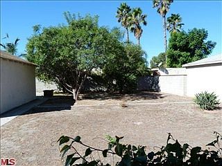 4th image of 6617 Gentry Ave