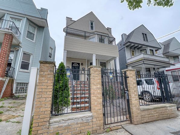 46 Wegman Pkwy #2