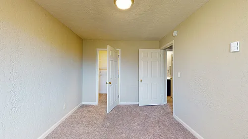 715 McCormick Ave #5 — Photo 2