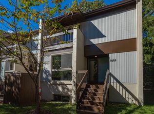 11689 Newbridge Ct, Reston, VA 20191