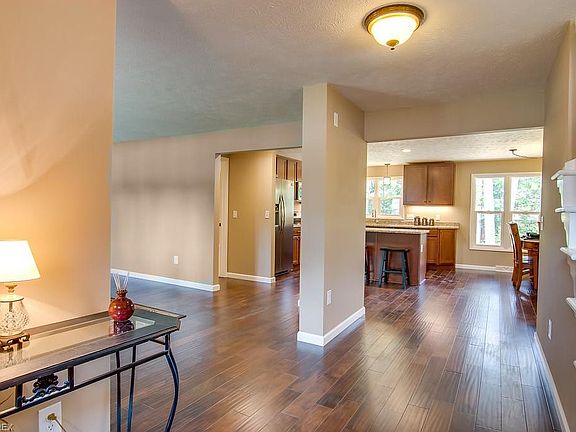 5th image of 10277 Cherry Hill Dr