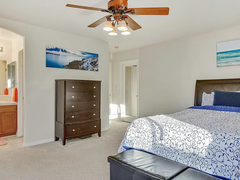 11705 Stellar Ave — Photo 9