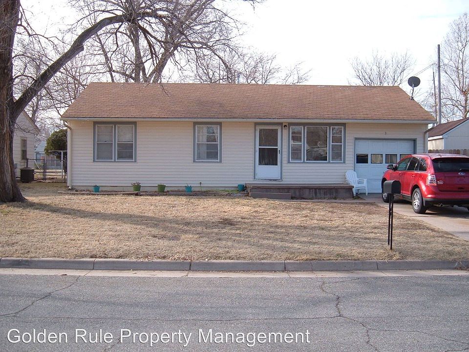1st image of 3 17th Crestview