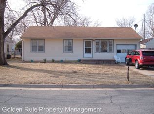 3 17th Crestview, Hutchinson, KS 67502