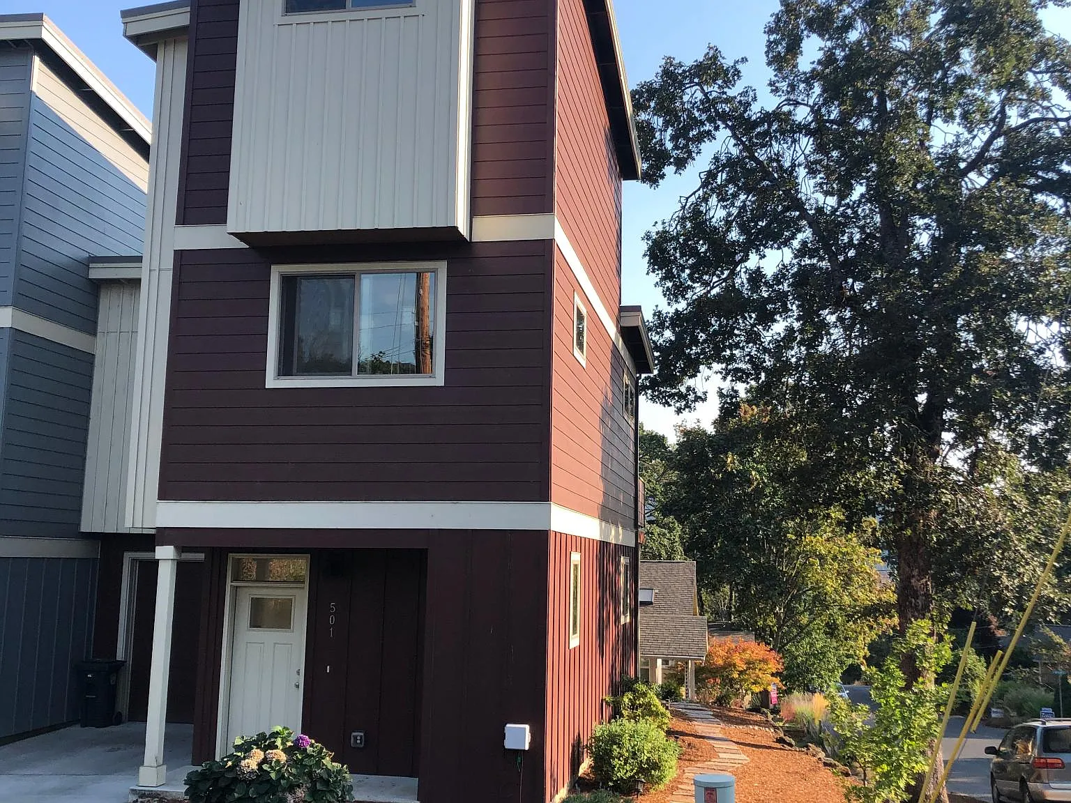 3 bed, 1536 sqft, $3,200 — Photo 1