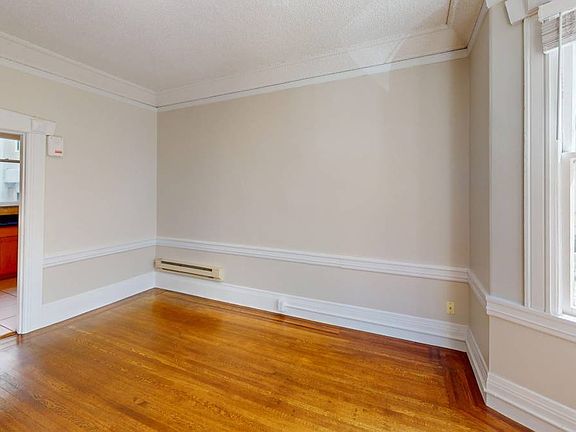 3rd image of 816 California St #2