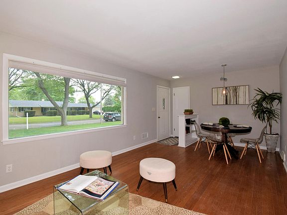 3rd image of 5035 N 131st St