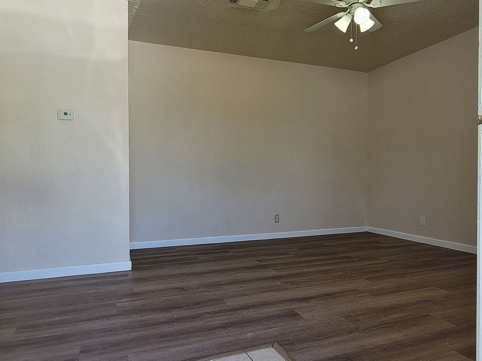 1st image of 728 N Main St