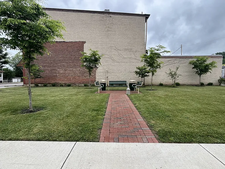 Hobbs Greene Senior Living — Photo 17