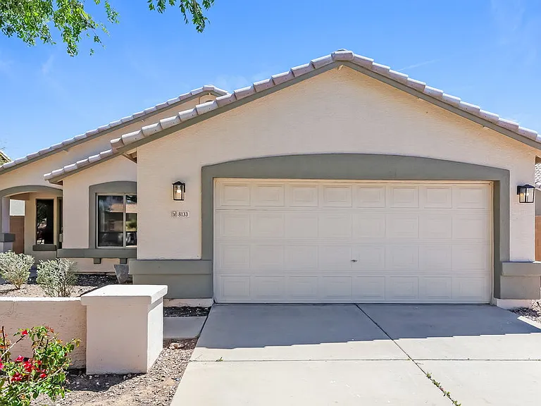 8133 W Hess Ave — Photo 1