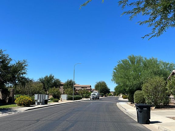 5th image of 2780 E Wisteria Dr