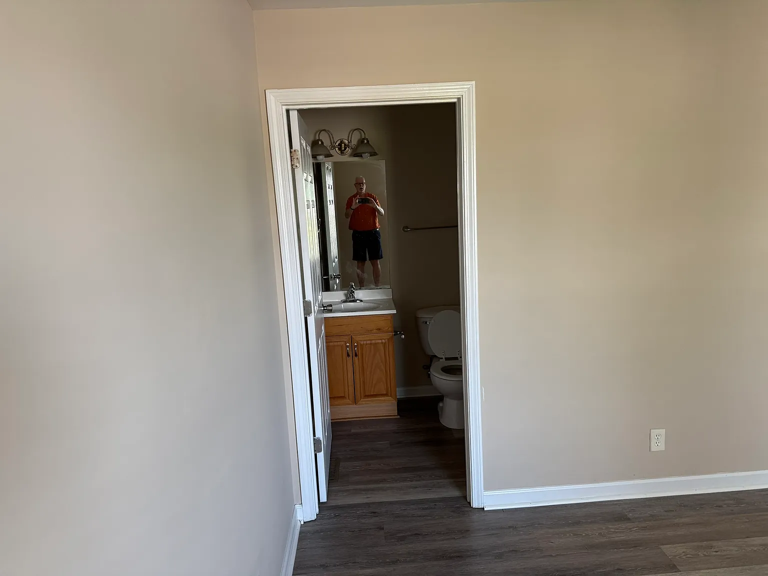 2 bed, 800 sqft, $1,000 — Photo 2