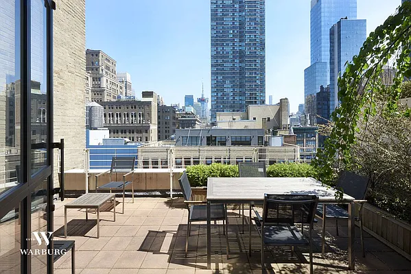 Rented by Warburg | media 36