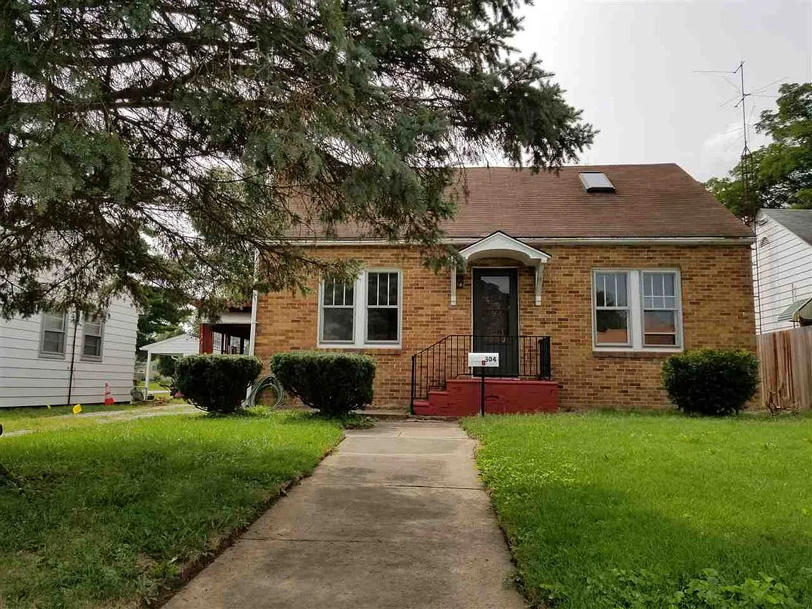 304 N Michigan St photo 1