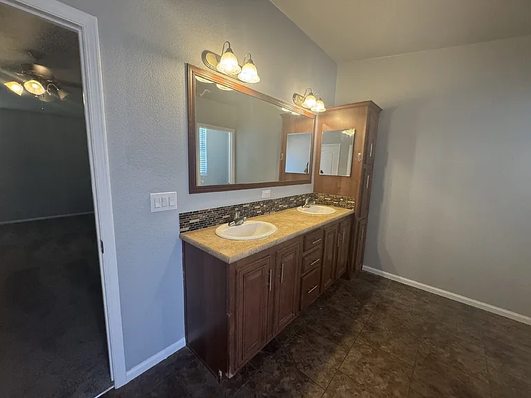 6253 Mount Rainier Ave — Photo 22