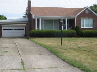 2234 Shetland Ln, Poland, OH