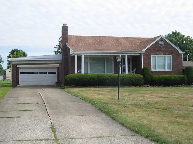 2234 Shetland Ln photo 1