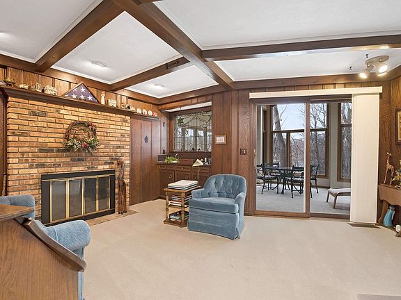 4th image of 2 Gingerwood Ln