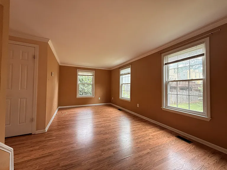 3057 Braxton Wood Ct — Photo 6
