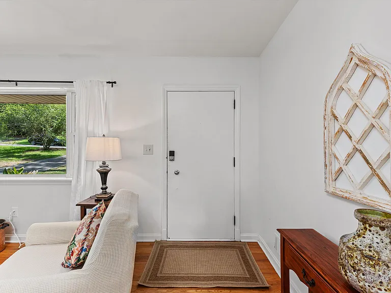 2408 Hiawassee Rd — Photo 4