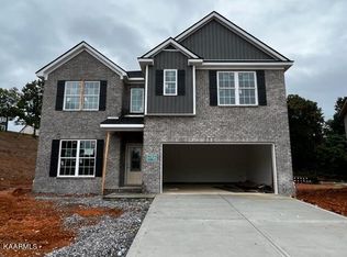 9033 Chandlers Cove Ln, Knoxville, TN 37922