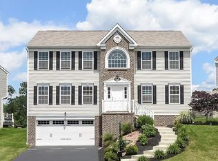 113 Long Valley Drive Ext, Coraopolis, PA 15108