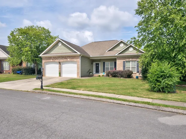 8189 Kaitlin Ln, Ooltewah, TN 37363