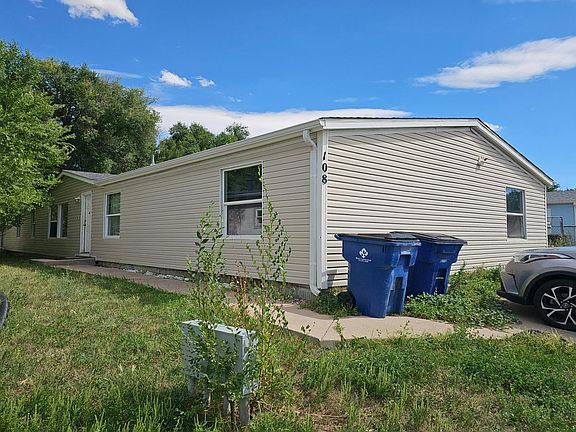 3rd image of 108 Mojave Way