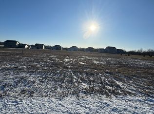 370 Linda Lane Chase #3-lot 60, Bettendorf, IA 52722