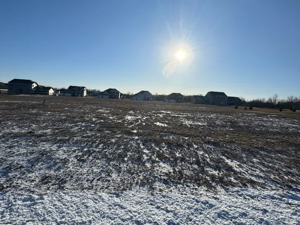 362 Linda Lane Chase #3-lot 60, Bettendorf, IA 52722