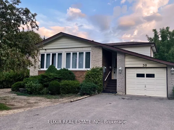 30 Trotters Ln, Brampton, ON L6Y 1B6