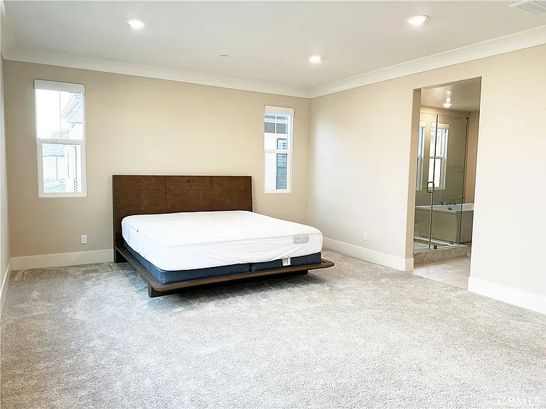 58 Ray — Photo 25