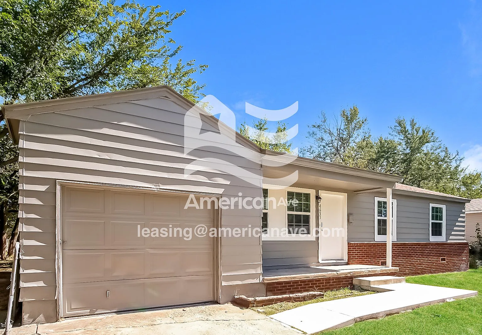 3 bed, 1.0 bath, 864 sqft, $960 — Photo 1