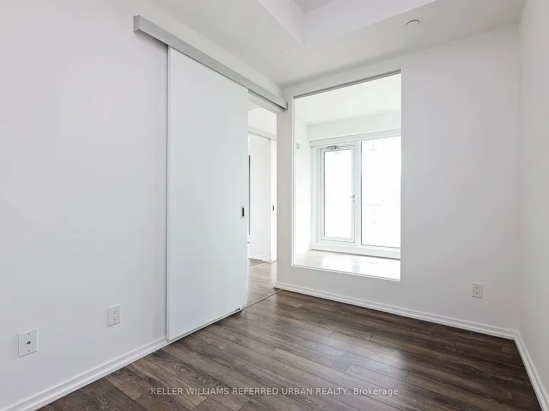 197 Yonge St #3009 — Photo 17