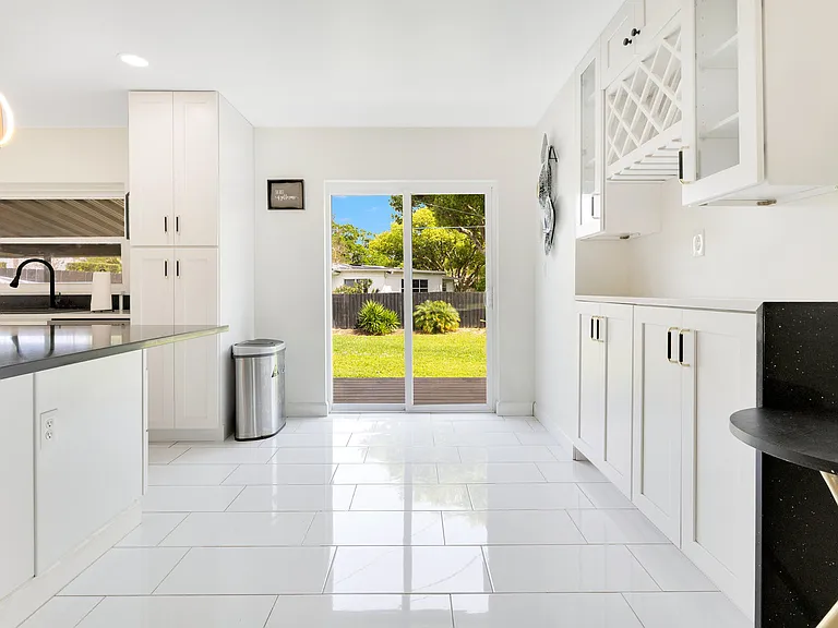 344 Starling Rd — Photo 12