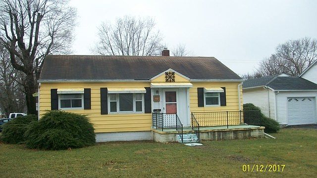 1st image of 202 W McKinley Ave