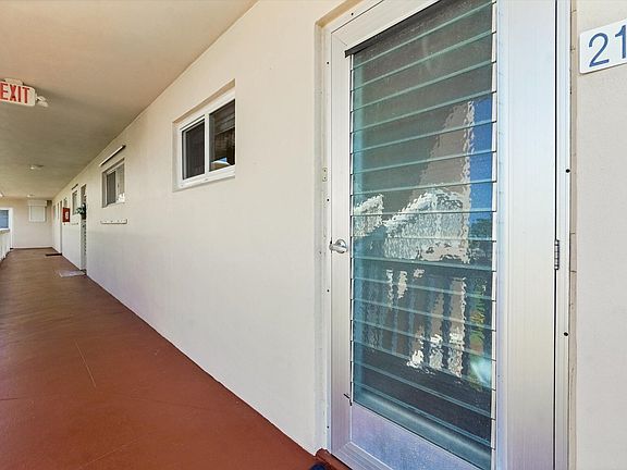 5th image of 2856 S Garden Dr Drive S #212