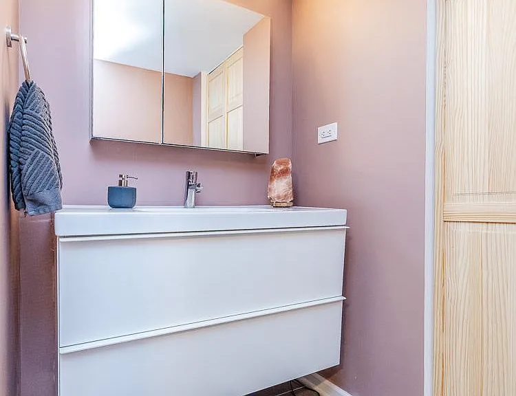 1037 W Dickens Ave — Photo 10