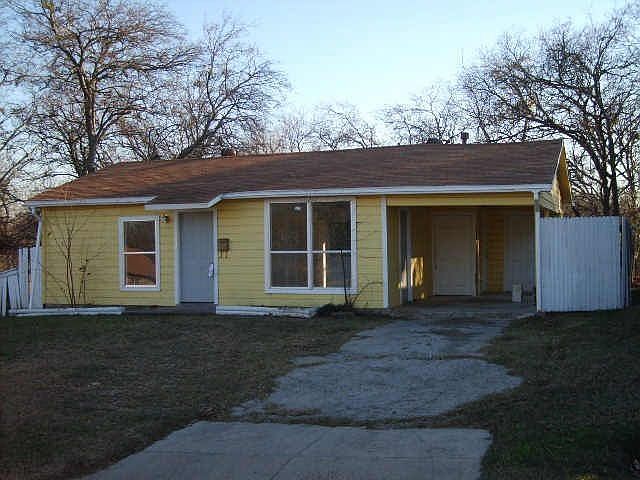 1st image of 1742 E Harvey Ave