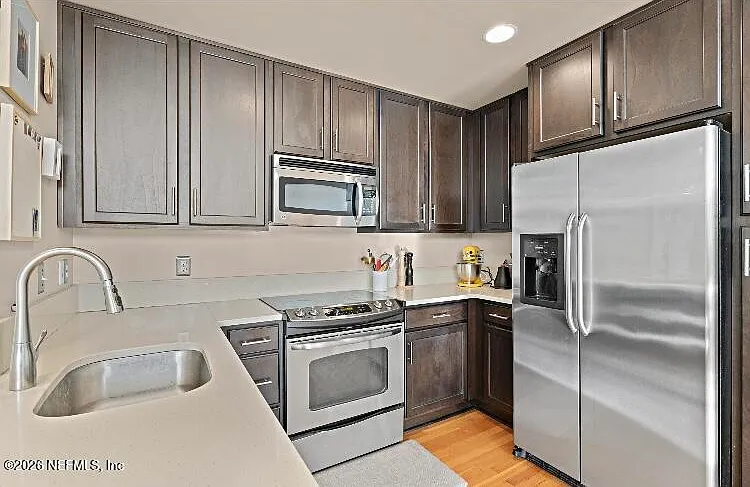 2525 College St #2304 — Photo 8