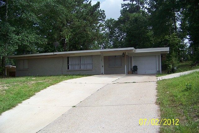 1st image of 221 Tonahill St