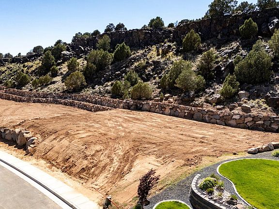 3rd image of 2244 S Canyon Cir