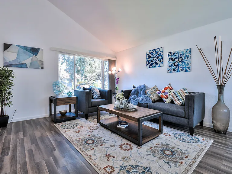 145 Tonopah Dr — Photo 16