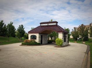 5 Enclave Ct, South Barrington, IL 60010